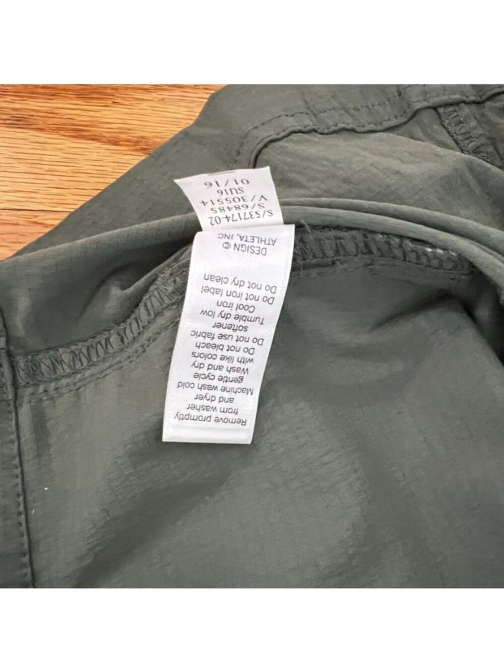 Vtg Athleta Trekkie Skort Olive Green 10 Cargo Zip Pockets Gorpcore Athleisure - Picture 7 of 10